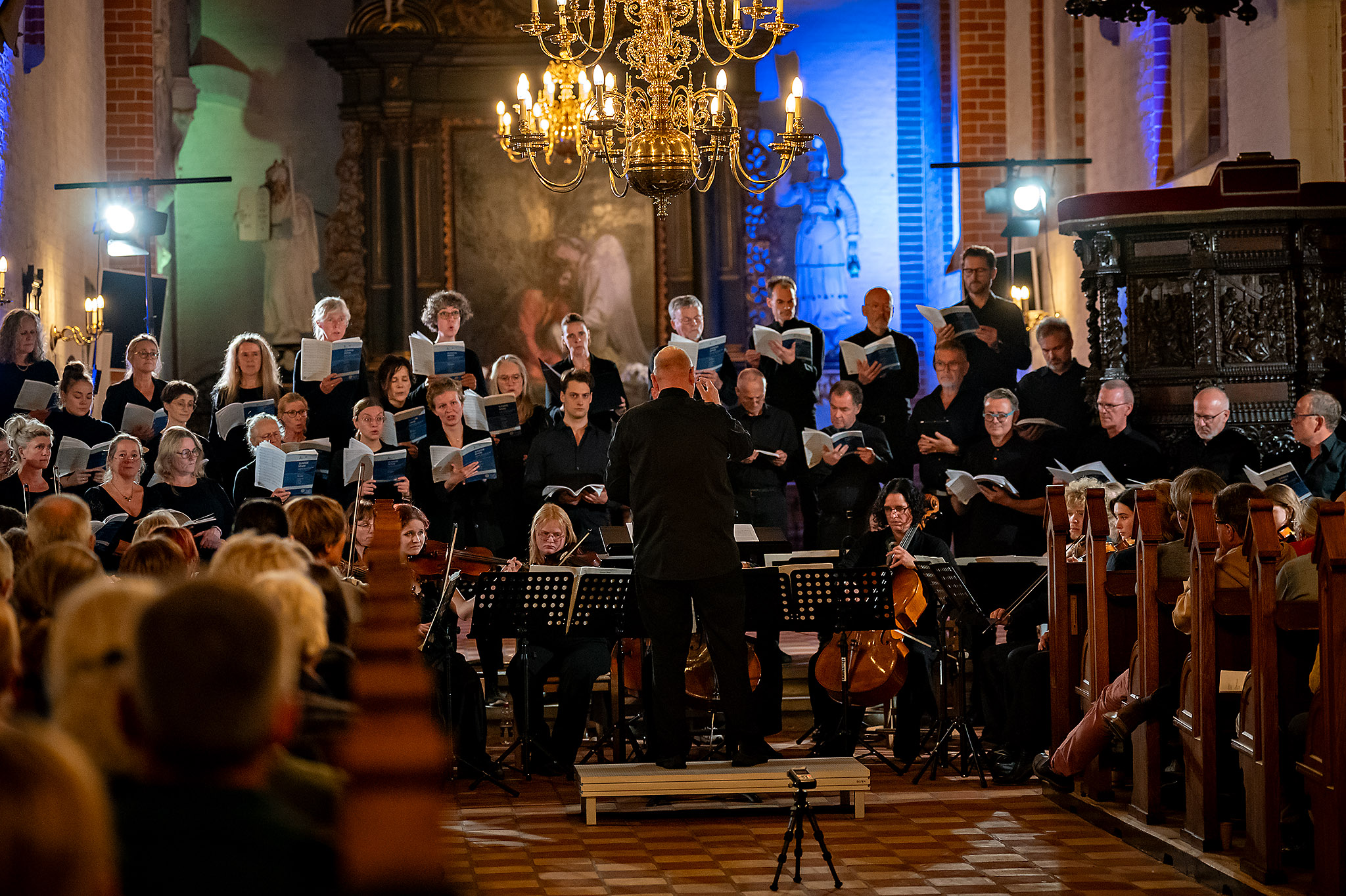 Odense Kammerkor, Frue Kirkes Kantori og CNUS opfører Gjeilos Sunrise Mass, 29.9.24